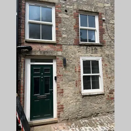 18th Century Courtyard Property Дом отдыха *