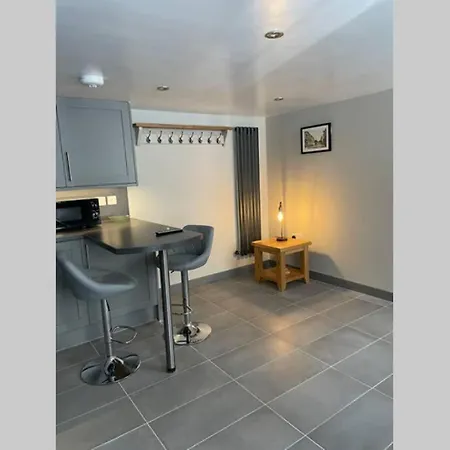 18th Century Courtyard Property * Settle