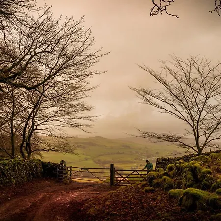 18th Century Courtyard Property Settle
