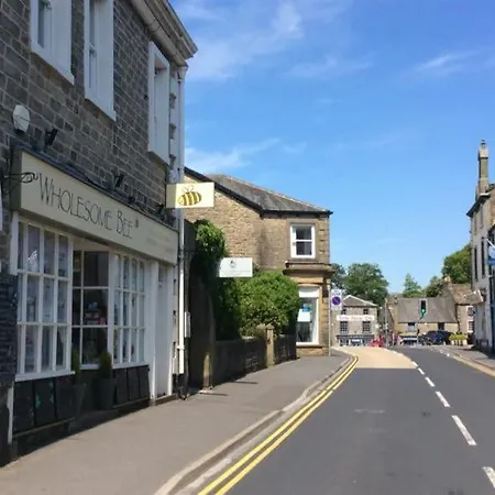 18th Century Courtyard Property Settle
